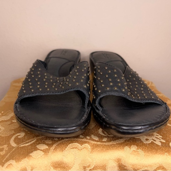 Size 10 Born Brand Black Leather Mule Bronze Studded Accent Slip On 2.5” Heel - Picture 14 of 14